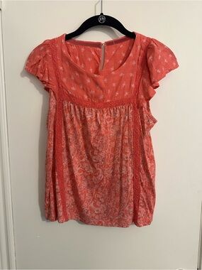 Rewind Coral Paisley Lace-Trim Flutter Sleeve Blouse
